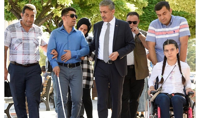 Vali Akkoyun'dan en özel ve anlamlı yürüyüş