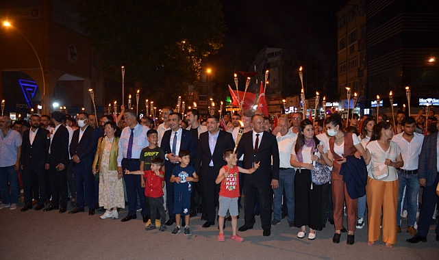 Karaman'da "Türkçe Aşkı, Vatan Aşkı" yürüyüşü düzenlendi