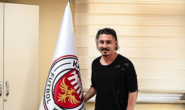 Karaman FK 2 Futbolcunun Sözleşmesini Fesh Etti