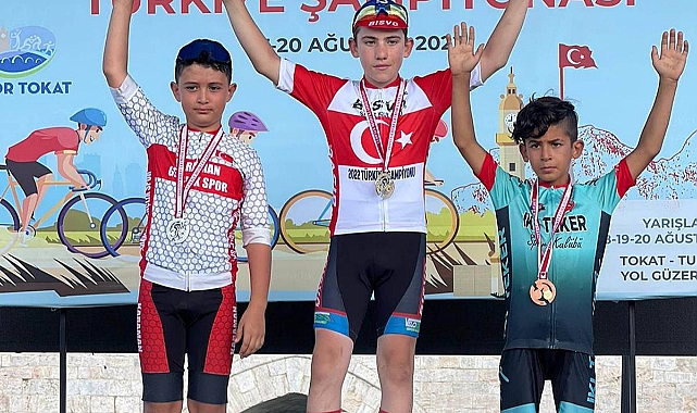 Karamanlı Pedallar Tokat'ta Kürsüde