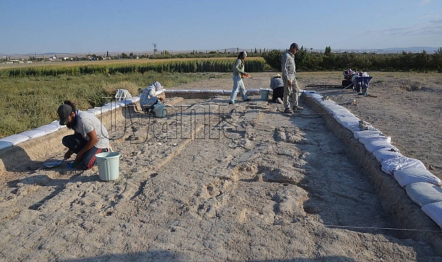Canhasan Höyüklerindeki Kazı Çalışmaları Yeniden Başladı