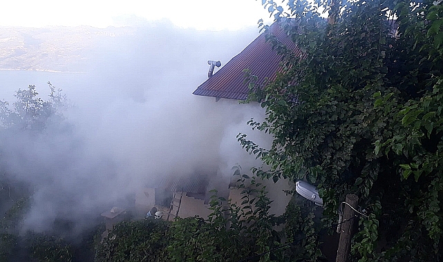 Ermenek'te bir evde çıkan yangın 4 saatte söndürülebildi