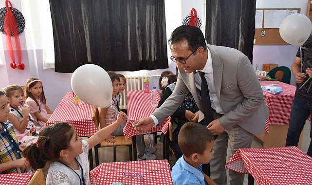 İlk Ders Zili Minik Öğrenciler İçin Çaldı