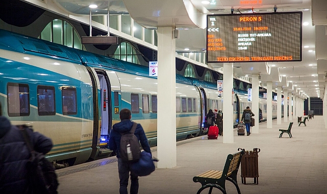Karaman-Konya-Ankara Hızlı Tren Saatleri Değişti. Karaman-Ankara YHT Seferleri 7'den 6'ya düştü