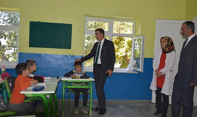 Kaymakam Meral, Okulları Ziyaret Etti