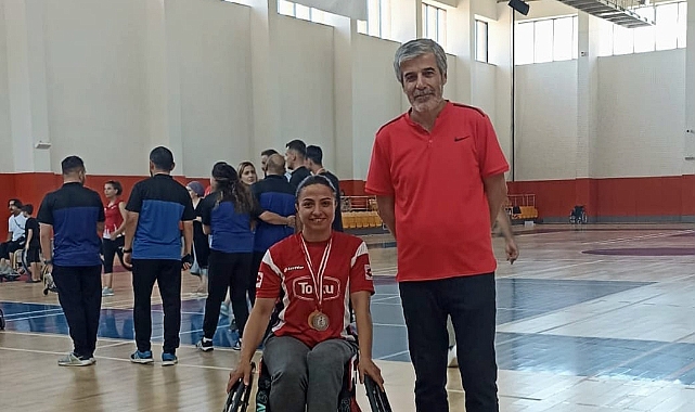 Badminton Sporcusu Emine Seçkin Dünya Şampiyonası Kadrosunda
