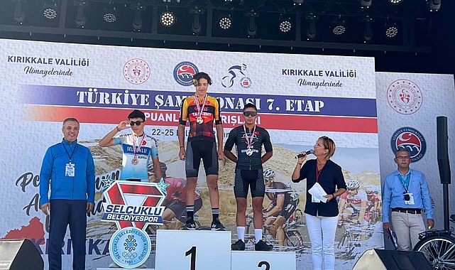 Karamanlı Bisikletçiler Kırıkkale'den Kupa ve Madalyalarla Döndü