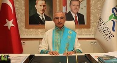 KMÜ’nün yeni Rektörü Karaman göreve başladı