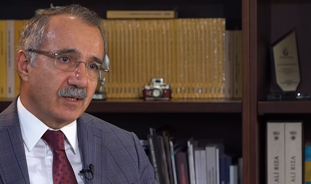 Ömer Dinçer; "CHP'nin ve AK Parti'nin Önerdiği Anayasa da Düzenleme Yapalım Teklifini de Çok Sorunlu Görüyorum" 