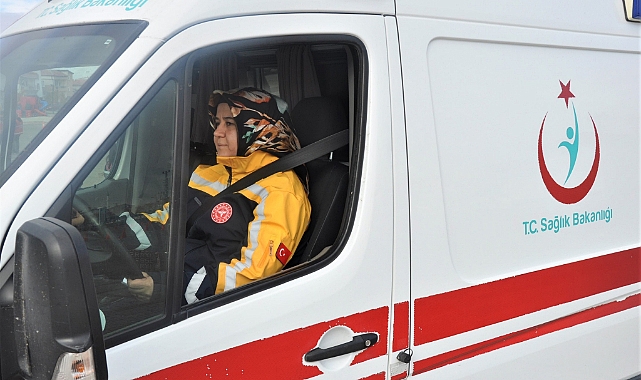 Kadın Sağlıkçılara Ambulans Sürüş Eğitimi Verildi