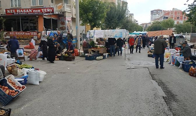 Karaman’da Semt pazarında sebze meyve fiyatları