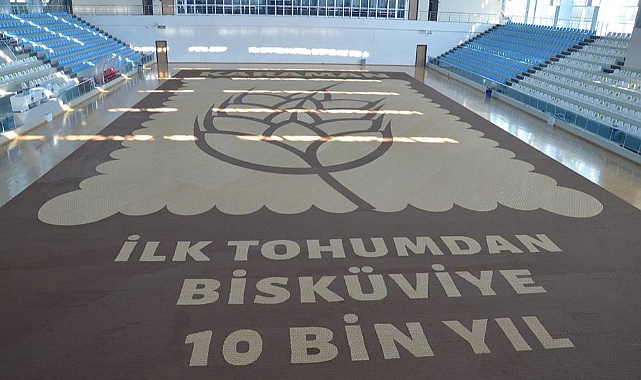 Karaman'da Yapımı Tamamlanan Dünyanın En Büyük Mozaik Bisküvisi Tescillendi