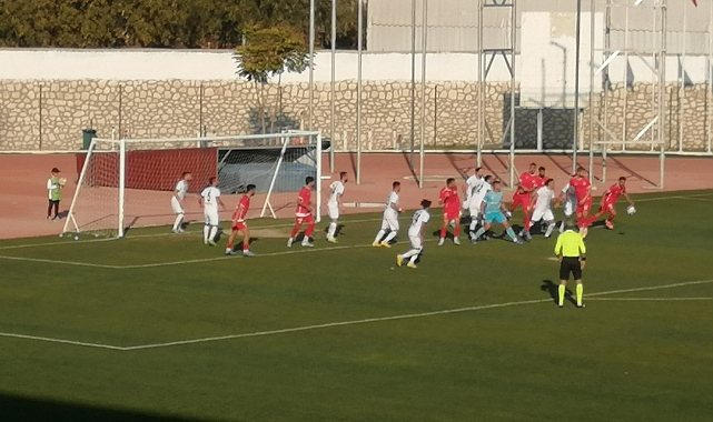 Karaman FK Evinde 2 Puan Kaybetti