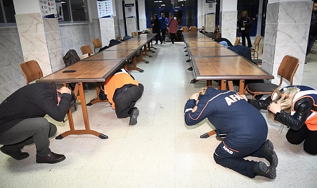KYK yurtlarında deprem anı tatbikatı yapıldı