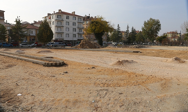 Müze Arkasındaki Otopark Yeniden Düzenleniyor