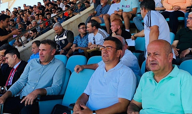 CHP: Şampiyonluk Yolunda Seninleyiz Karaman