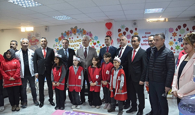 İsmet İnönü İlkokuluna kan bağışı için stantlar kuruldu 