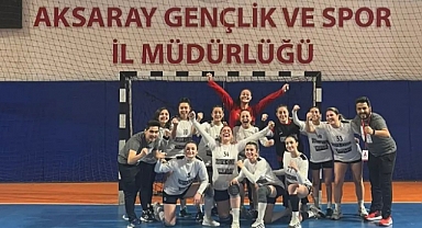 Kadınlar hentbol 1. Liginde Haftanın Takımı Karaman Minik Atılım SK Oldu
