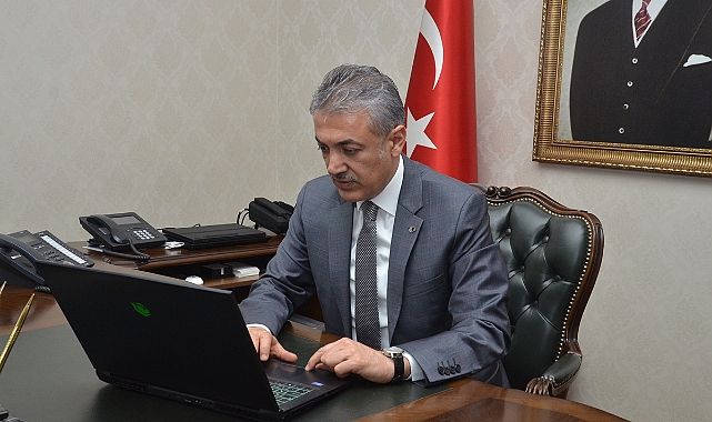 Karaman Valisi Akkoyun "Şampiyonlar" fotoğrafına oy verdi