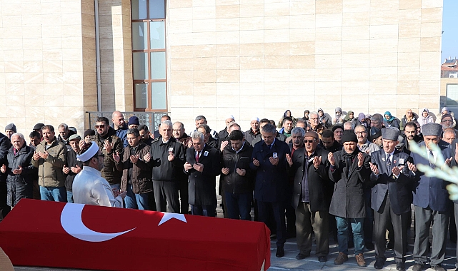 Kıbrıs Gazisi İçer toprağa verildi