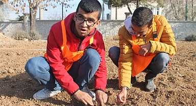 Laleler, Özel Öğrencilerin ellerinde hayat buluyor