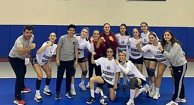 Minik Atılım Kadın Hentbol Takımı dolu dizgin!