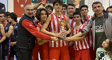 Pota'da Şampiyon İl Özel İdare Spor Kulübü