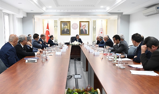 Vali Akkoyun Halk Günü'nde Vatandaşlarla Bir Araya Geldi