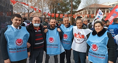 7 Konfederasyon Bir Gün İş Bıraktı 'AÇIKLANAN SEFALET ARTIŞINI KABUL ETMİYORUZ'