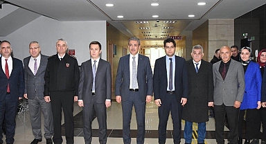 Ceza İnfaz Kurumu Kütüphanesi için