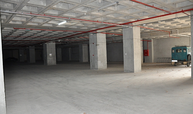 Ermenek'te 2 Katlı Kapalı Otopark Ücretsiz Hizmete Sunuldu