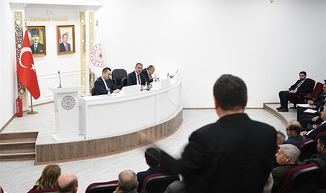 Vali Akkoyun Mahalle ve Köy Muhtarları ile Bir Araya Geldi