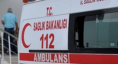Deprem bölgesinde görevli Karaman 112 ekibi kaza yaptı