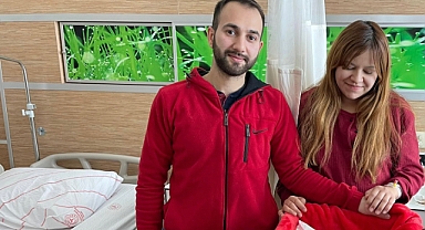 Depremzede Gazetecinin eşi Karaman'da doğum yaptı