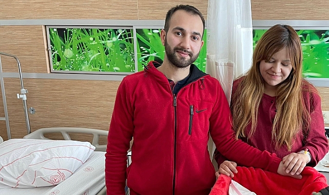 Depremzede Gazetecinin eşi Karaman'da doğum yaptı