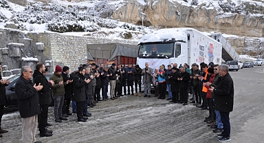 Ermenek'ten Yardım Tırının İlki Dualarla Uğurlandı