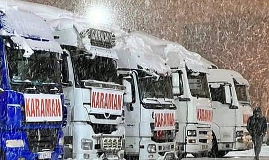 Karaman’da Bir Günde 9 Tır Dolusu Yardım Deprem Bölgesine Gönderildi