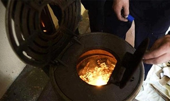 Karaman'da sobadan zehirlenen karı-koca hayatını kaybetti