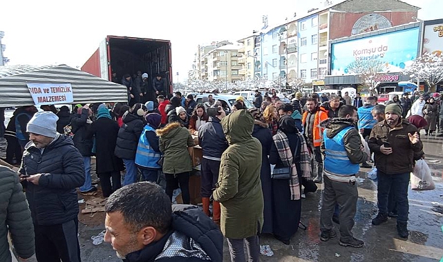 Karaman'dan Deprem Bölgesine Giden Araç Sayısı 150'yi Geçti
