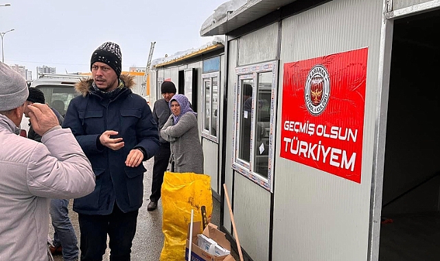 Karaman FK'dan deprem bölgesine 2 Konteyner ev ve 5 bin 800 battaniye