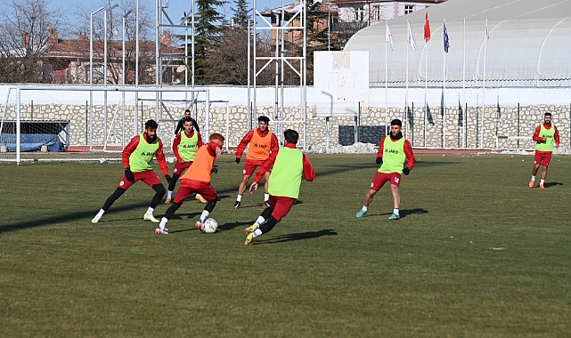 Karaman FK-Yardımcıoğlu Sigorta Kahramanmaraş Spor A.Ş. Maçının Hakemleri Belli Oldu