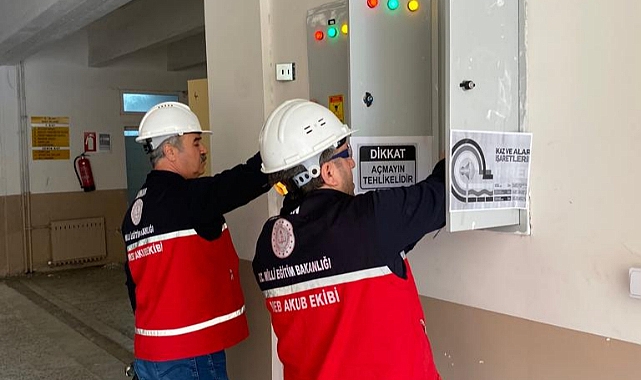Karaman Millî Eğitim Müdürlüğünün Teknik Destek Ekibi Deprem Bölgesinde