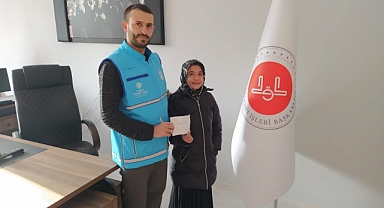 Kazandığı Ödülü Deprem Bölgesine Bağışladı