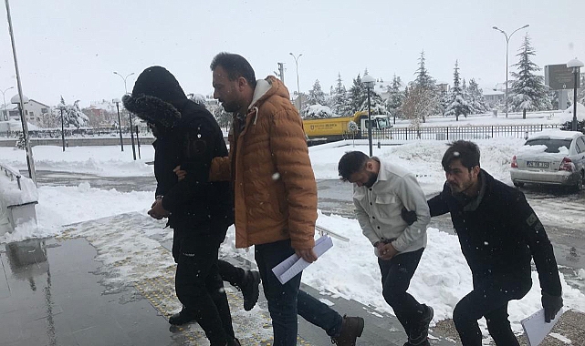 Uyuşturucu satıcıları tutuklandı