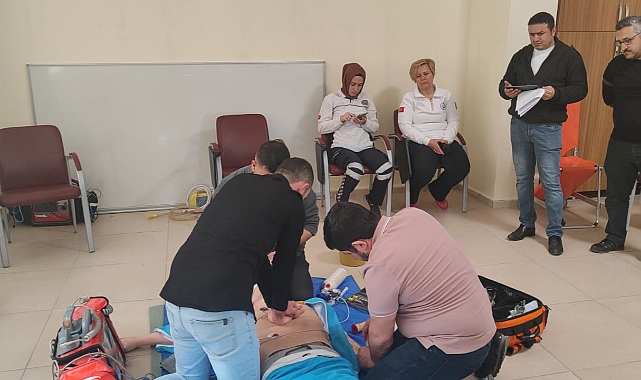 Acil Sağlık Hizmetleri Personellerine İLYAD Eğitimi Verildi