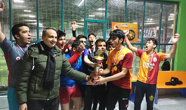 AGD, liseler arası futbol turnuvası düzenledi