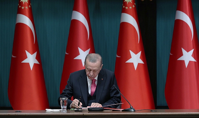 Cumhurbaşkanı Erdoğan Seçim Kararını İmzaladı  SEÇİM TAKVİMİ RESMEN BAŞLADI