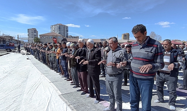 Karaman'da kuraklığa karşı istiska namazı kılındı yağmur duası yapıldı
