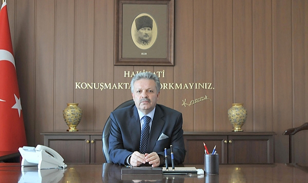 Karaman Eski Valisi Kahraman, Ak Parti'den Milletvekili Aday Adayı Oldu
