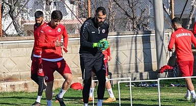 Karaman FK, Ayvalıkgücü Belediye Spor maçı hazırlıklarına başladı